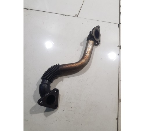 Трубка патрубок турбины