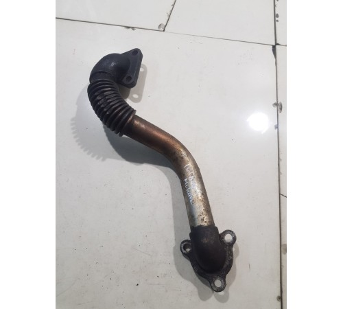 Трубка патрубок турбины