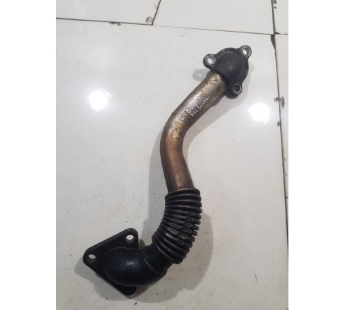 Трубка патрубок турбины