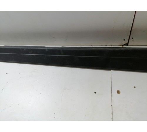 Накладка порога передняя правая