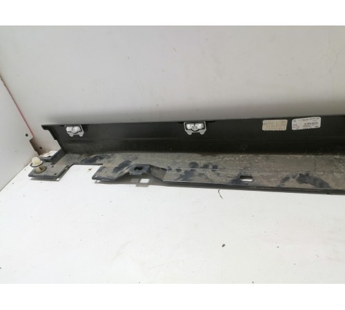 Накладка порога передняя правая