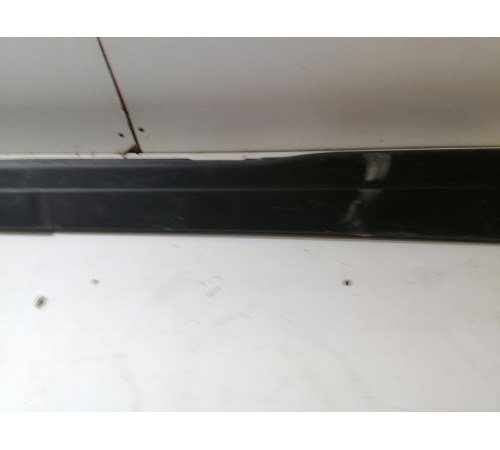 Накладка порога передняя правая