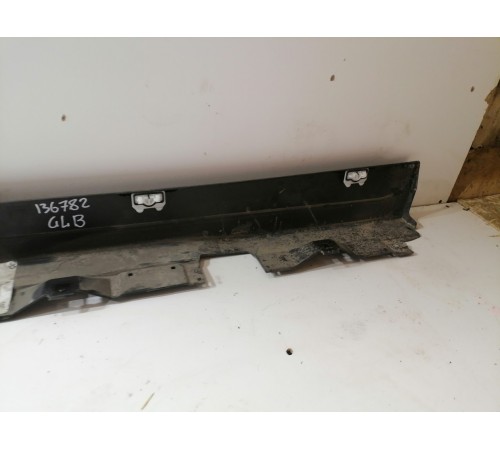 Накладка порога передняя правая