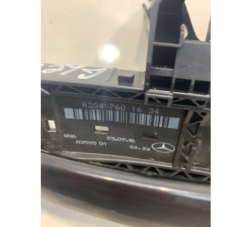 Внешняя ручка двери (задняя, правая)