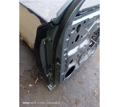 Дверь передняя правая