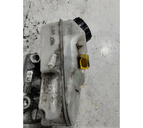 Главный тормозной цилиндр (в сборе)