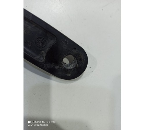 Поводок стеклоочистителя(левый)