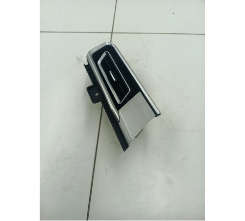 Дифлектор воздушный левый