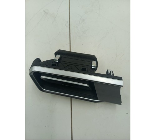 Дифлектор воздушный левый