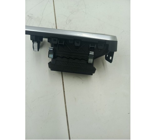 Дифлектор воздушный левый