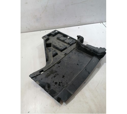 Пыльник подкапотного пространства левый