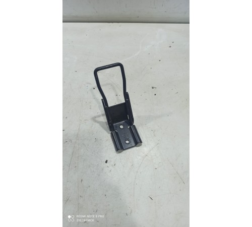 Кронштейн(крепление) заднего сиденья правый