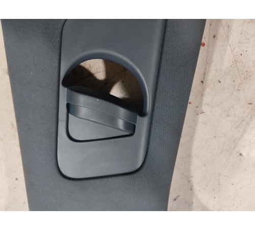 Обшивка центральной стойки(правая верхняя)