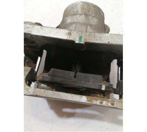 Суппорт тормозной передний правый