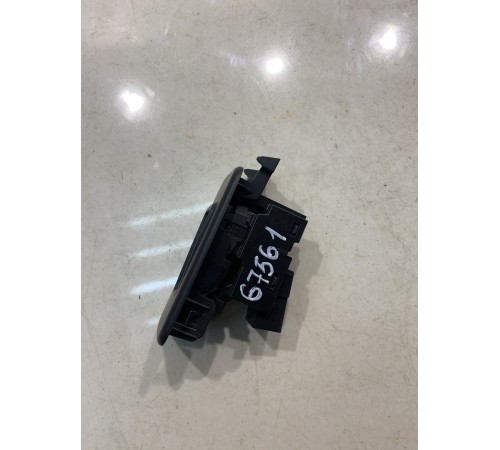 Кнопка стеклоподъемника (передняя, правая)