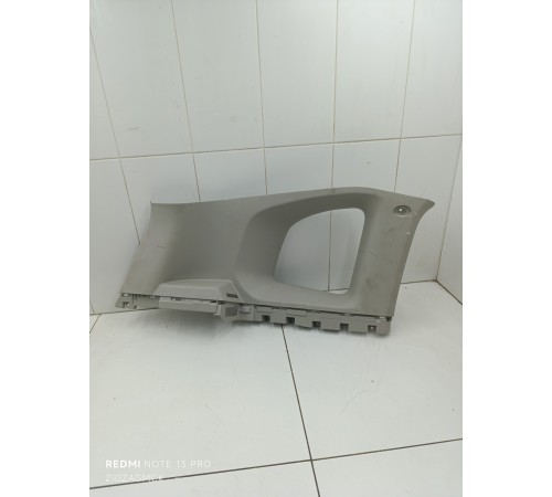 Накладка багажника задняя левая верхняя