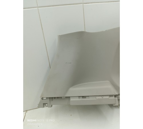 Накладка багажника задняя левая верхняя