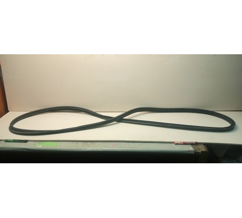 Уплотнитель багажника