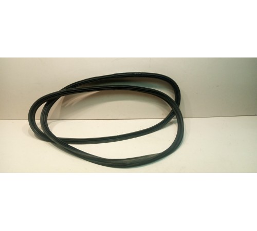 Уплотнитель багажника