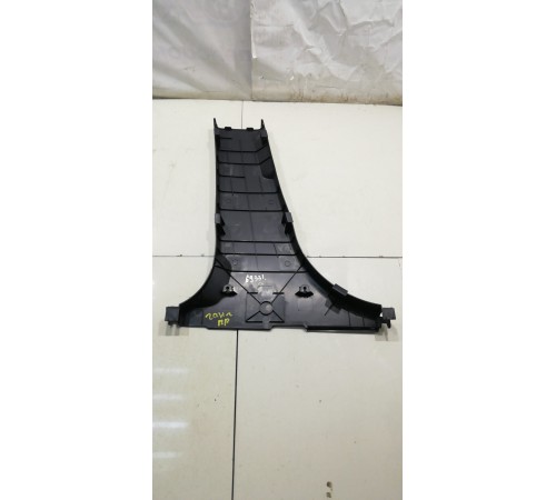 Обшивка стойки(правая)