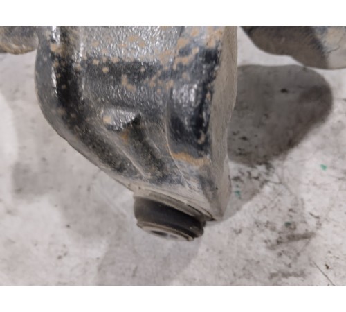 Кулак поворотный задний правый с датчиком ABS