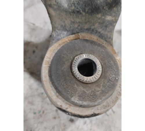 Кулак поворотный задний правый с датчиком ABS