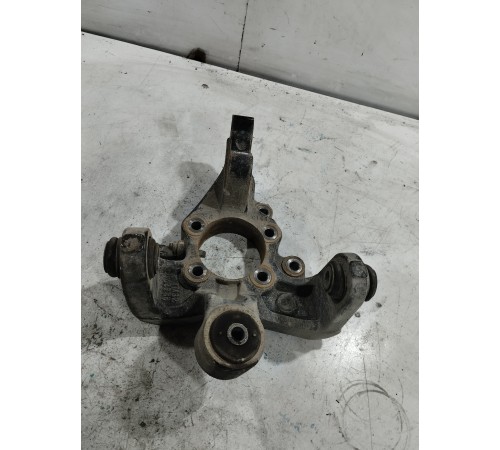 Кулак поворотный задний правый с датчиком ABS