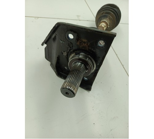 Привод (полуось) передний правый