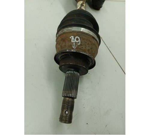 Привод (полуось) передний правый