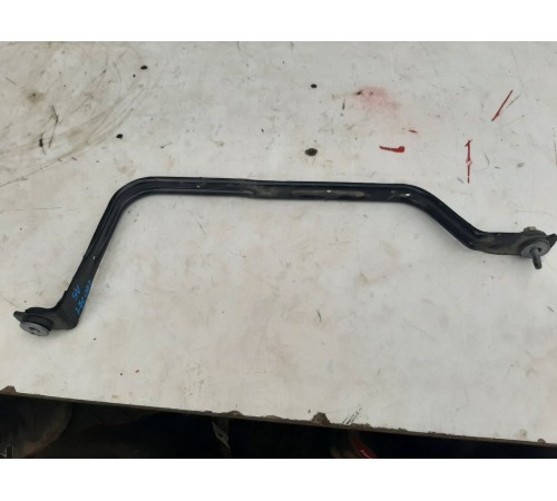 Крепление топливного бака