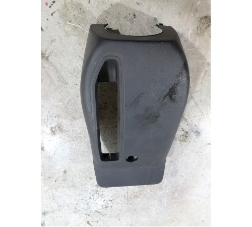 Обшивка рулевой колонки