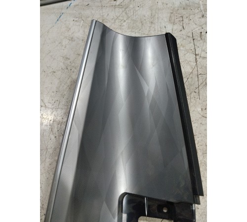 Накладка торпедо декоративная левая