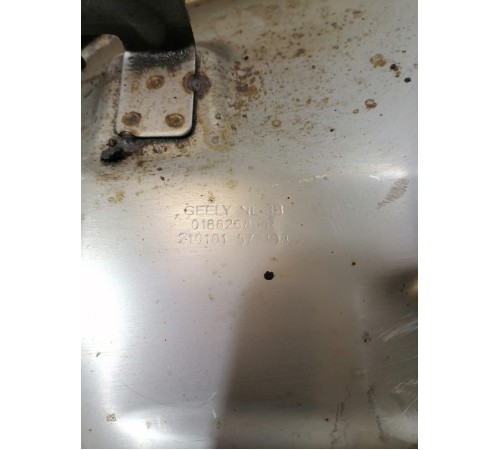 Накладка глушителя правая