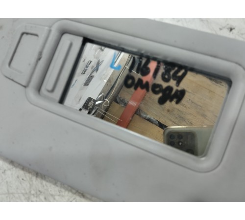 Козырёк солнцезащитный левый