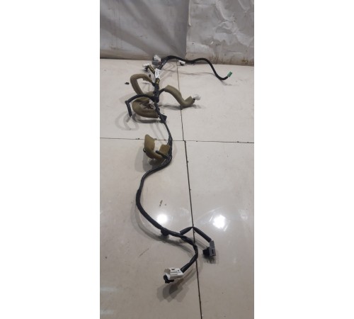 Электропроводка багажника (нижняя)