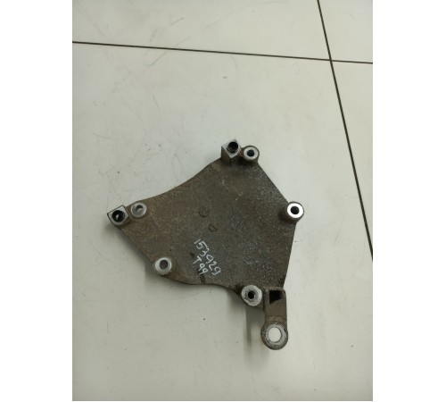 Кронштейн двигателя