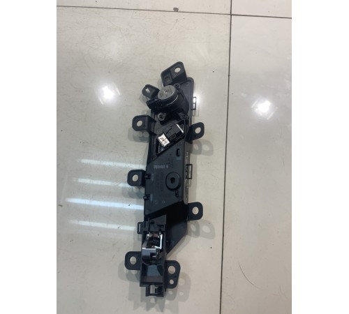 Ручка двери (передняя, левая, внутренняя)