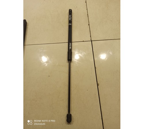 Амортизатор багажника(правый)