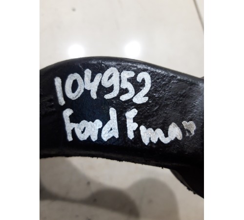 Рычаг подвески(передний правый)