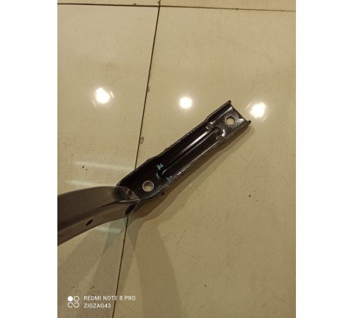 Петля крышки багажника(левая)