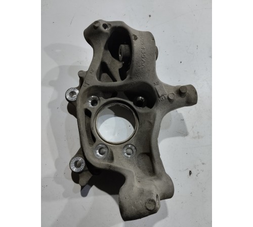 Кулак поворотный(задний левый)