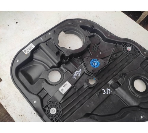 Стеклоподъемник (задний правый)