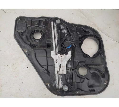 Стеклоподъемник (задний правый)