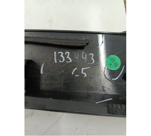 Накладка двери багажника правая