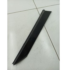 Накладка двери багажника правая