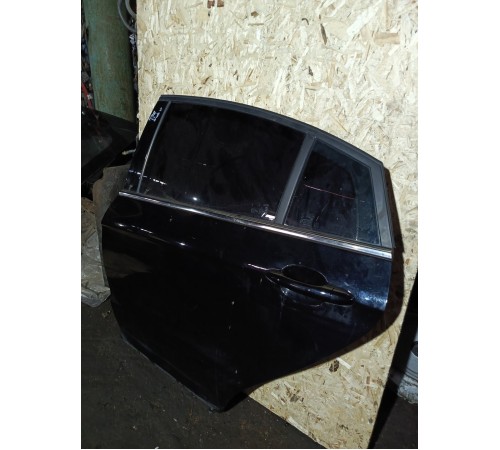 Дверь задняя левая в сборе