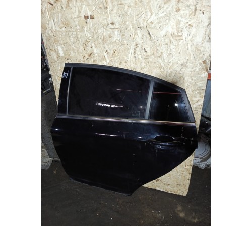 Дверь задняя левая в сборе