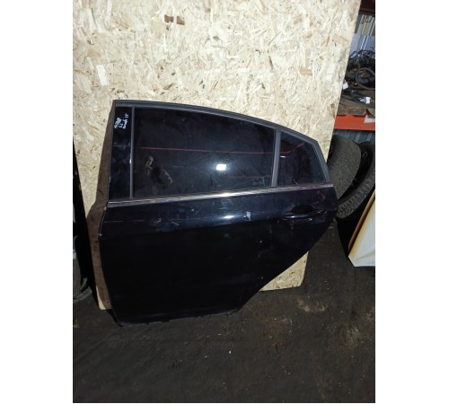 Дверь задняя левая в сборе
