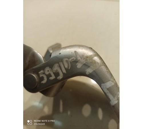 Петля двери (задняя, правая, нижняя)