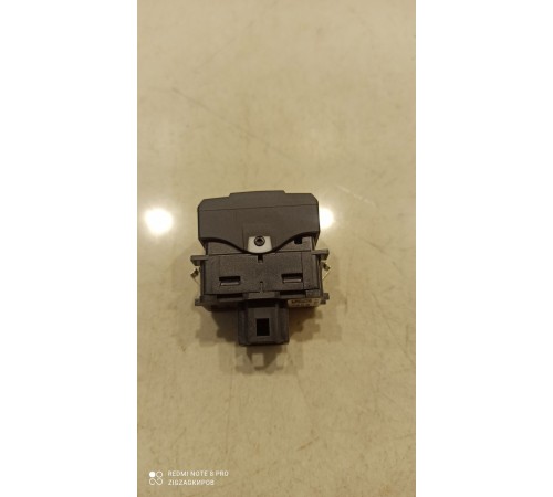 Кнопка включения предупреждения об антиблокировочной системе тормоза